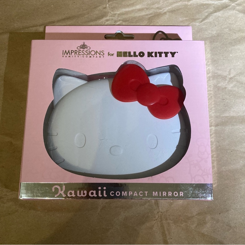 Hello kitty mirror